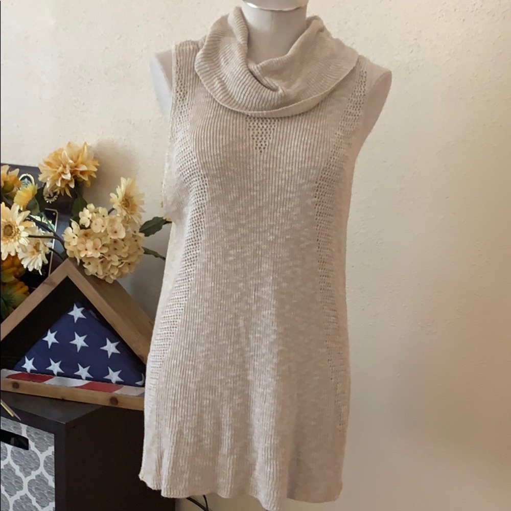 Buckle Daytrip Sweater Tank Large